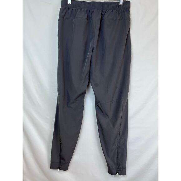 Umbro Men's Gray Athletic Athleisure Joggers Size Medium Comfortable Fit Casual - Picture 2 of 9